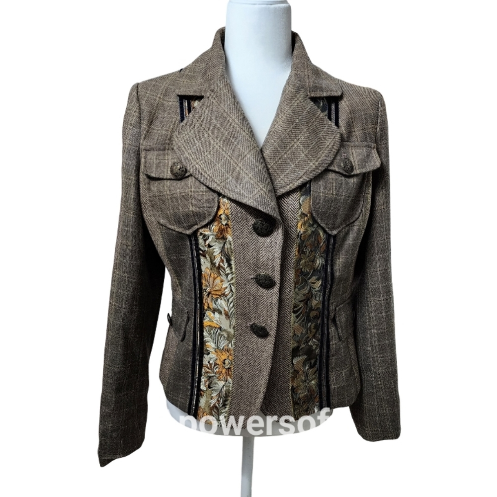 Alberto Makali Brown Tweed Floral Blazer with Satin Lining
